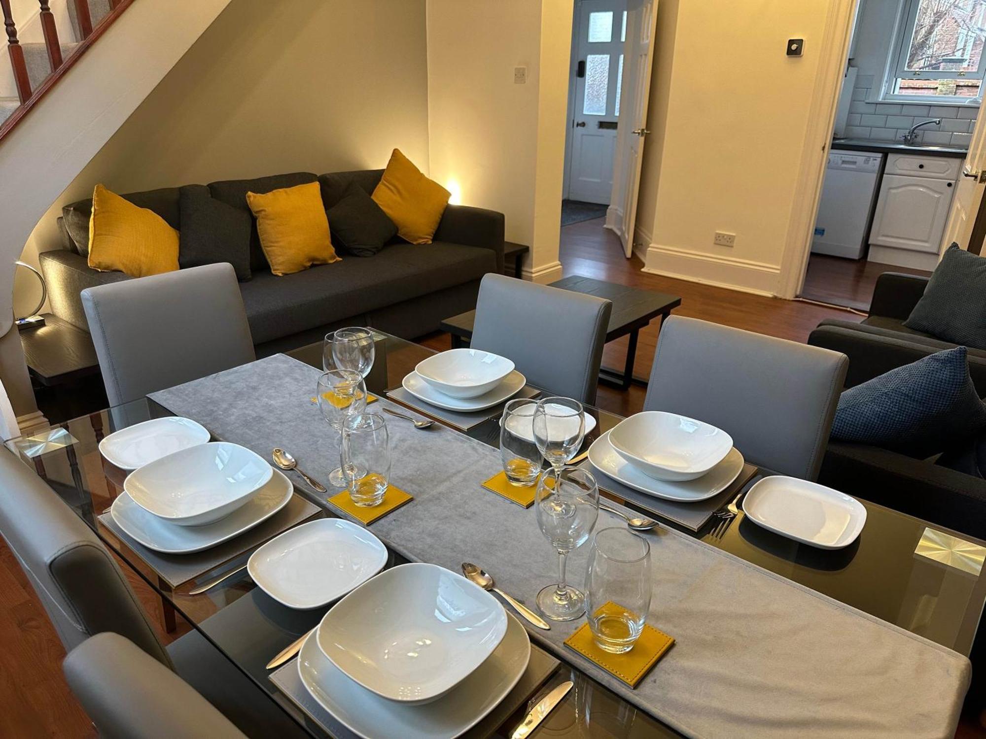 Hyde Brewery House - 2 Bedroom House With Parking Winchester Eksteriør billede